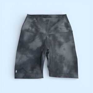 Nobull High-Waisted Biker Shorts - Black Tie Dye - Size XS - EUC